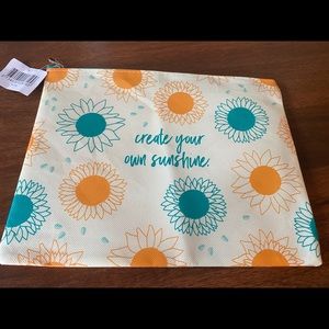 Thrive Causemetics Bag- Free with any purchase